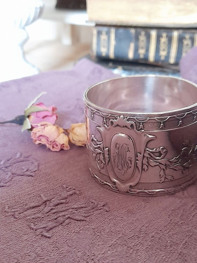 Rond de serviette monogrammé