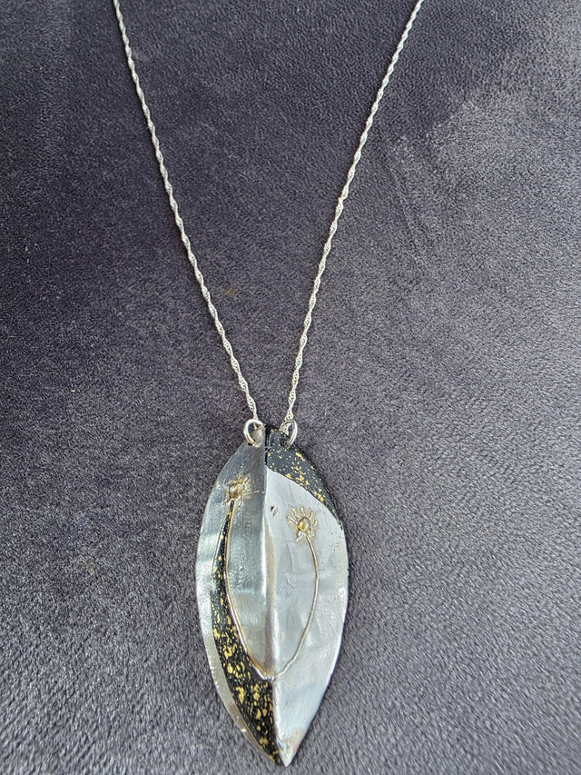 Maki-e necklace "Sun" - (MKN3)
