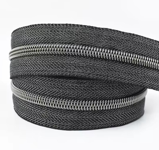 maille métallisé noire