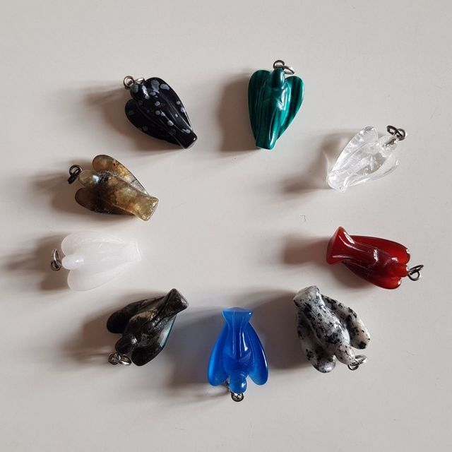 Pendentifs Anges en pierre semi-précieuse