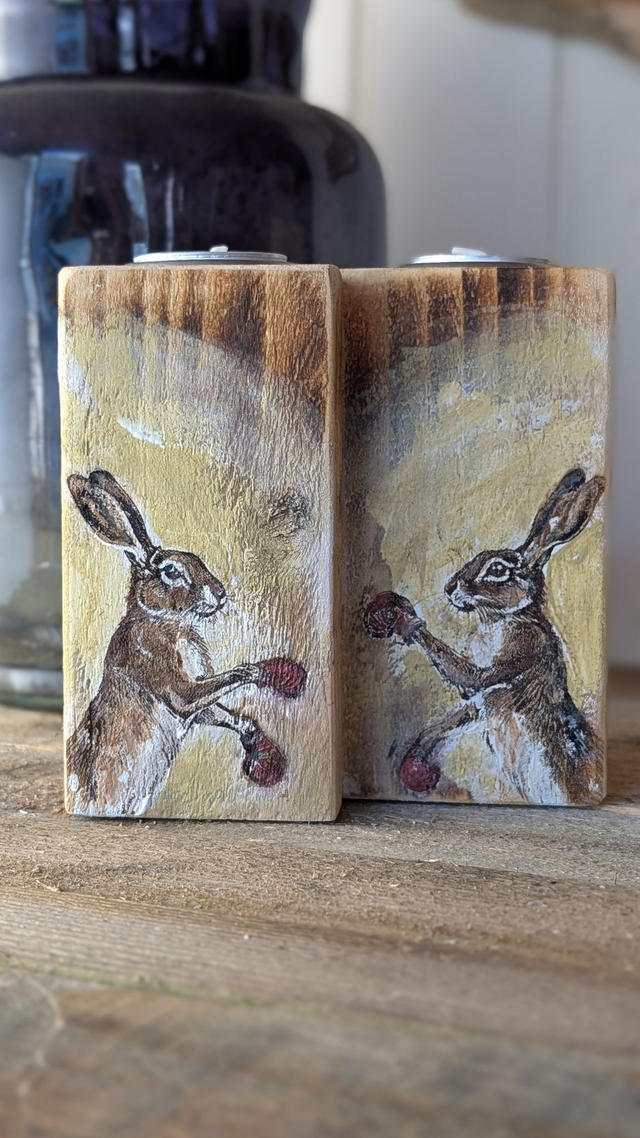 Boxing hares wearing gloves - Set of Tealight holders