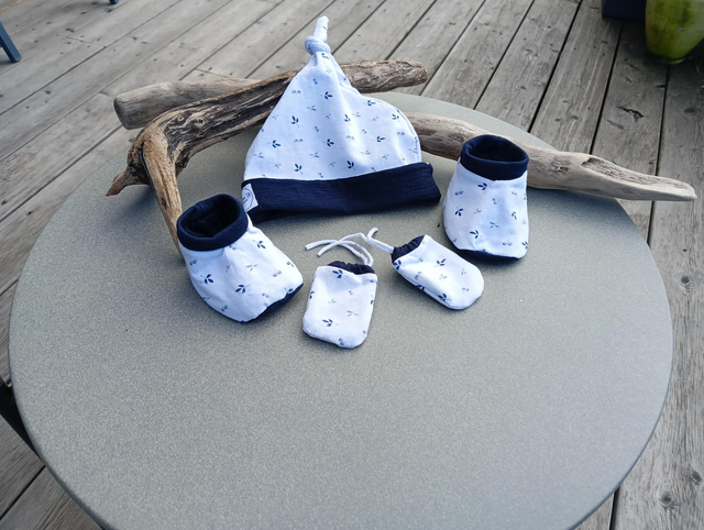 Ensemble Naissance bonnet gants chaussons 100 % Coton Jersey - Réversible et Confort Total ! 🌟