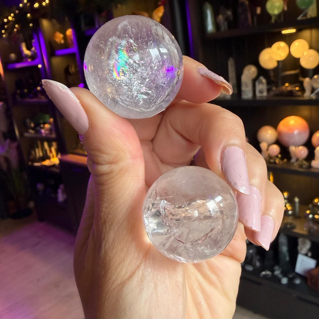 Clear Quartz Sphere Mini R55D