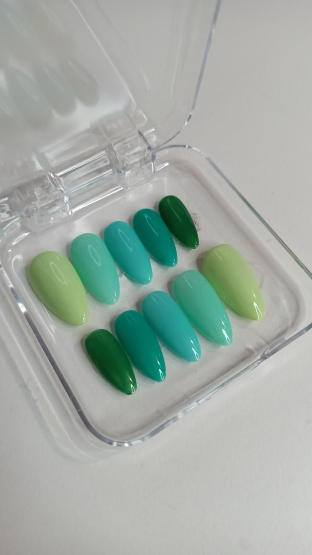 Camaïeu de vert - Amande M