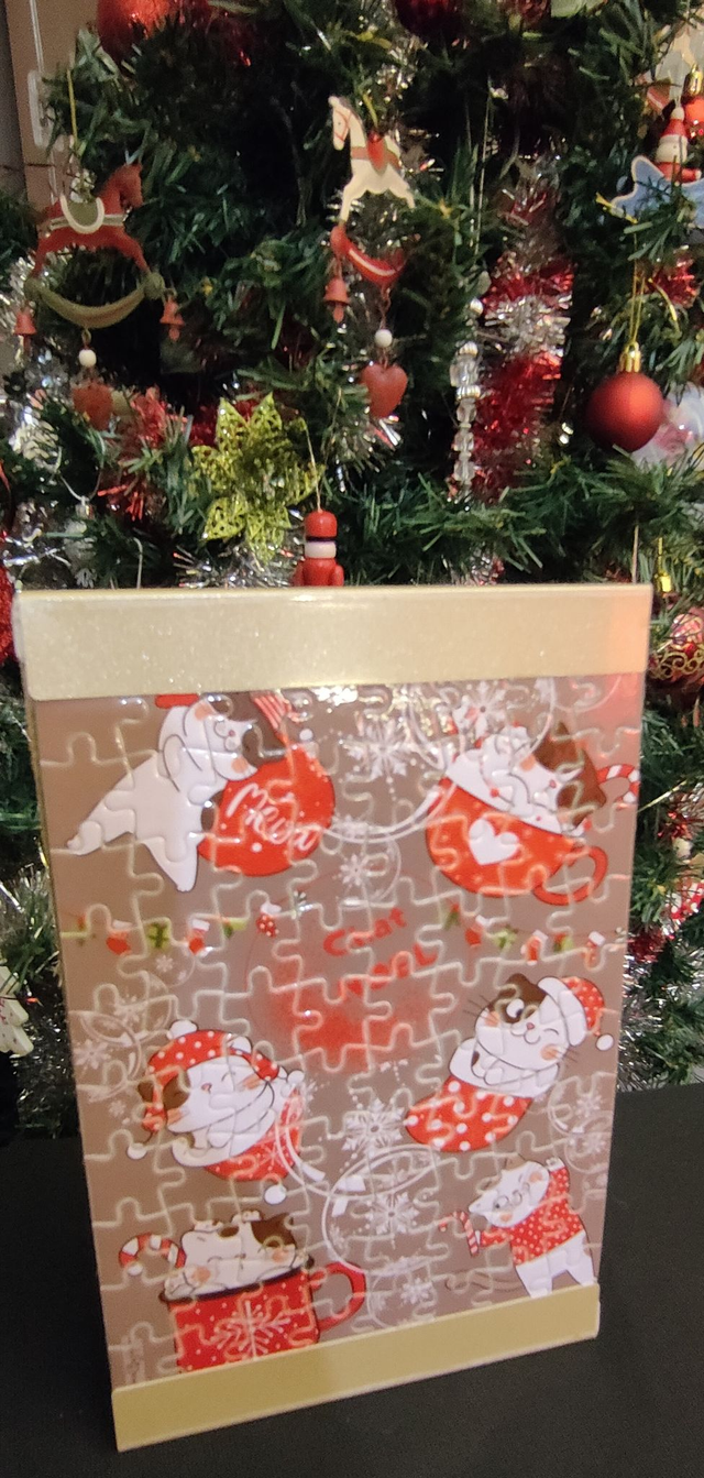 Puzzle 80 pièces Noël &quot;Chat Noël&quot; avec son cadre  - PrintbyHenry