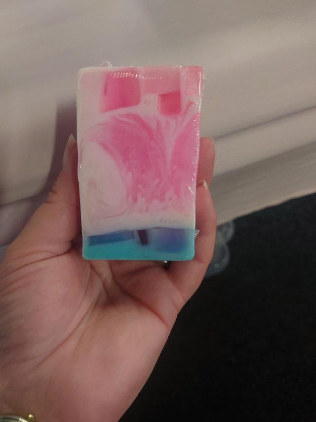 70 - 89g Bubblegum Soap Loaf Slice 