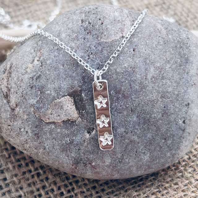 “Triple stamped star necklace 🌟 x