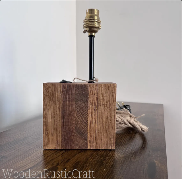 Character-Grain Solid Oak Lamp Base — Hand-Finished