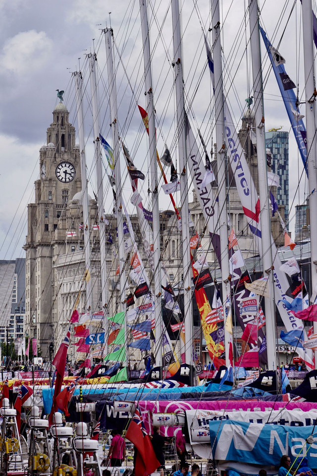 Clipper Race Vertical - Print