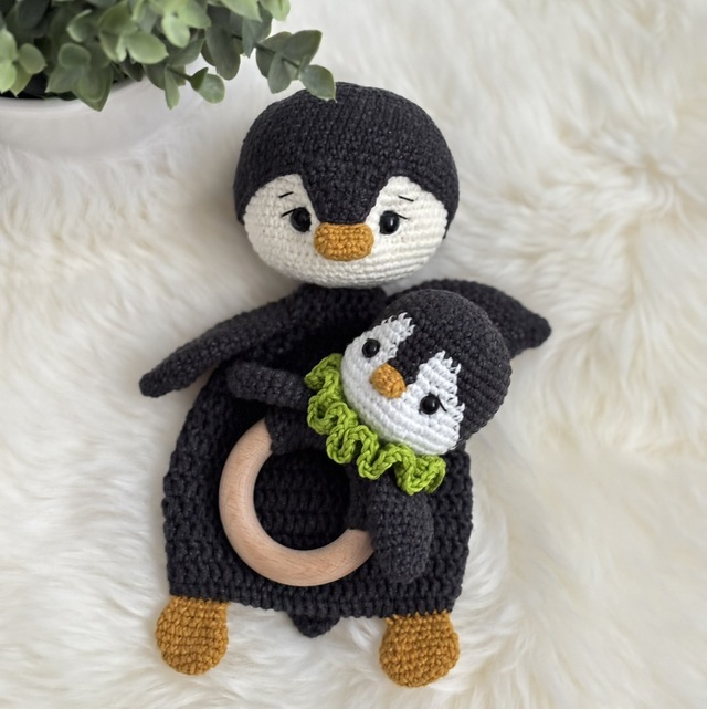 Doudou Pingouin + Hochet 