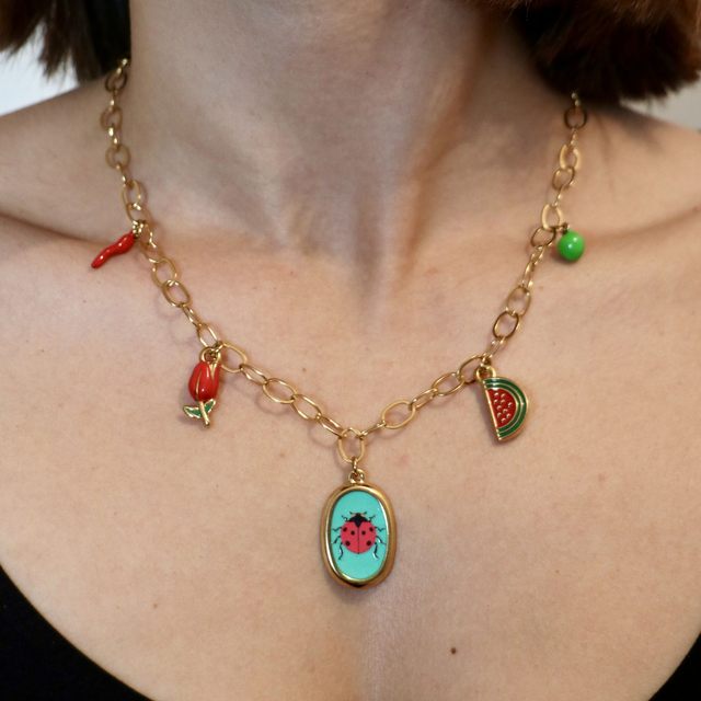 Collier coccinelle verte