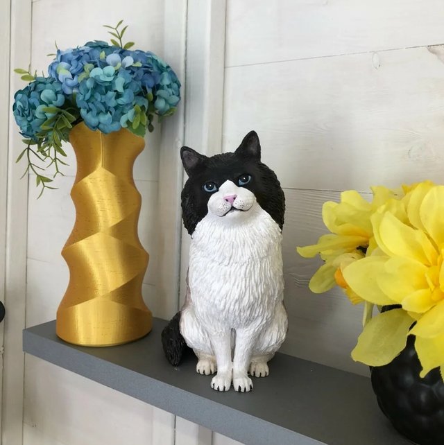 Long Haired Cat Ornament