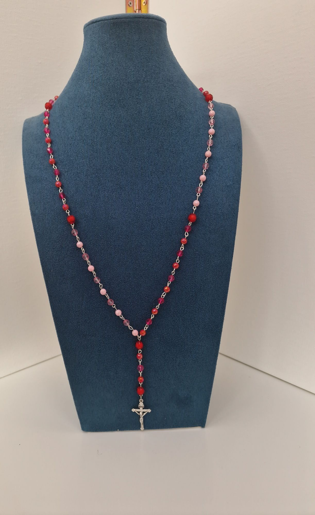Collier Chapelet Perles Rouges Roses Croix Jésus Argentée