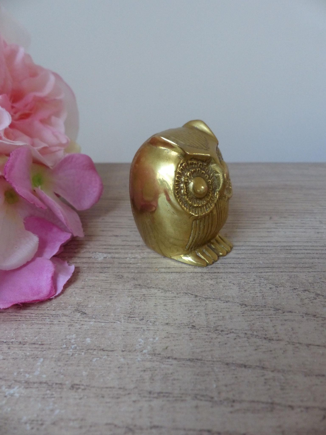 Ancienne figurine chouette hibou en laiton doré sculpté, collection animal en laiton, hibou porte bonheur en laiton, cadeau ami famille
