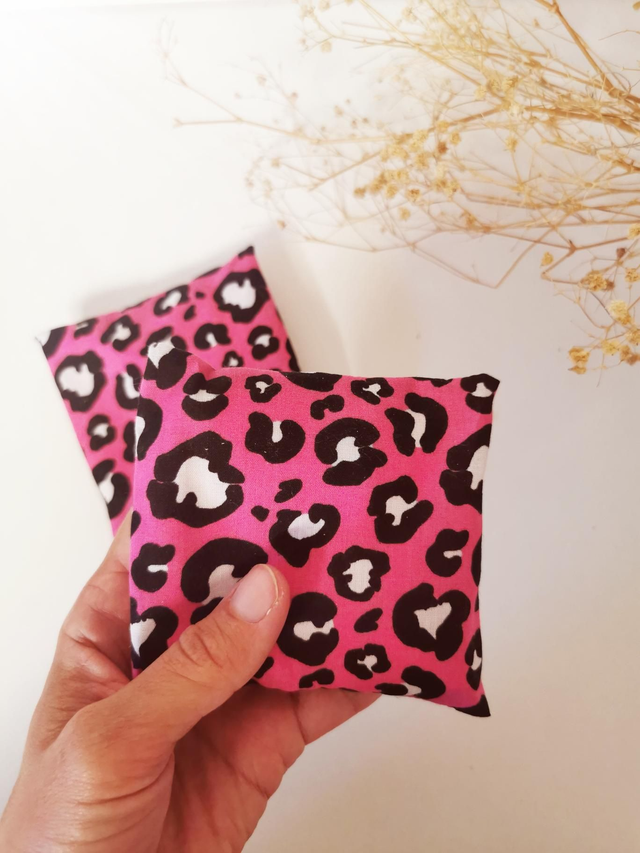 Bouillotte sèche de poche "léopard rose" 