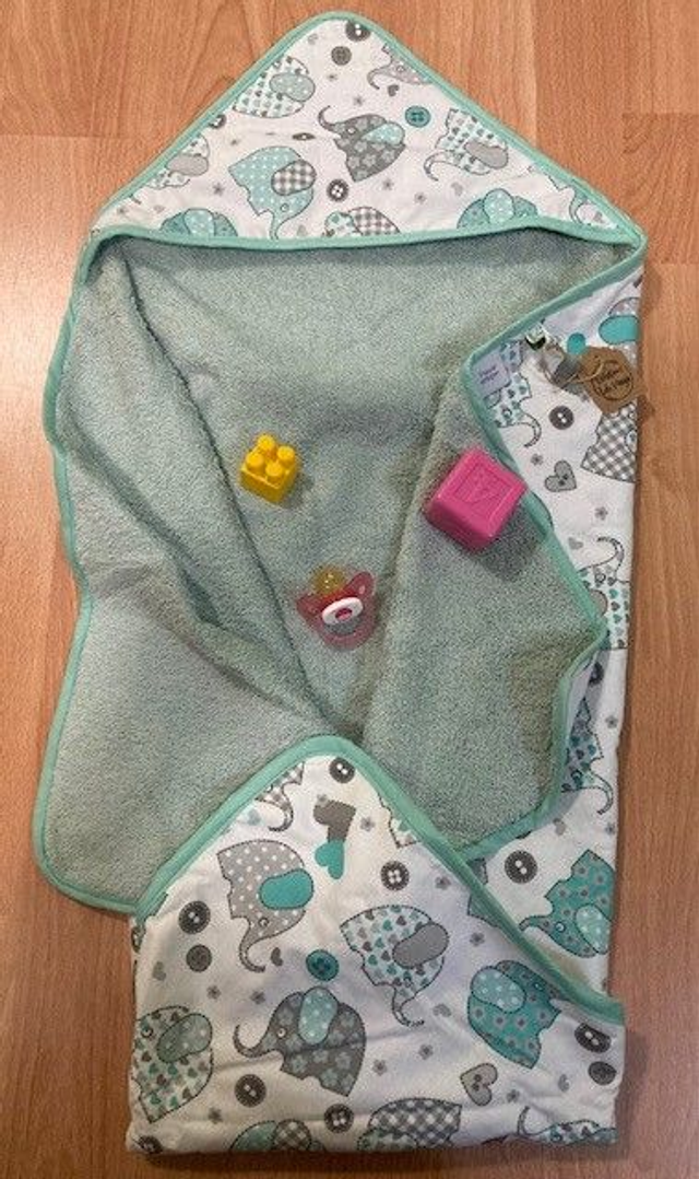 Cape de bain BB (éléphants)