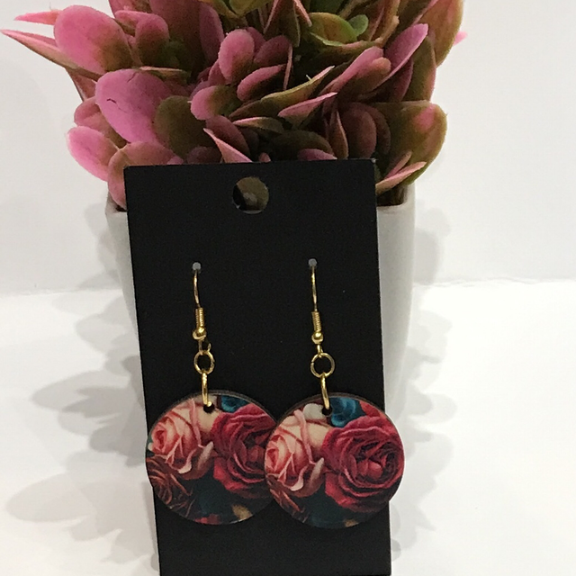 Wood Mixed Coloured Dangling Earrings- MSDE36