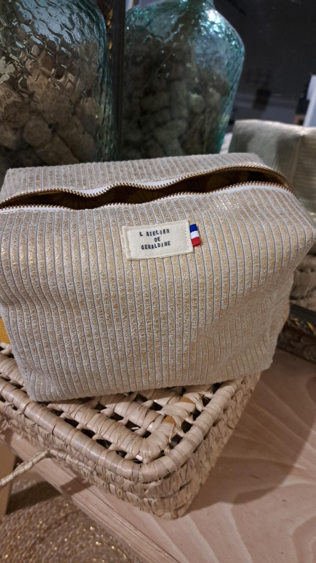 Trousse de toilette "Taille L " 