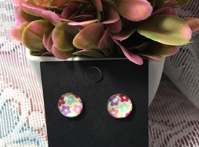 Mixed Stone Stud Earrings - STU58