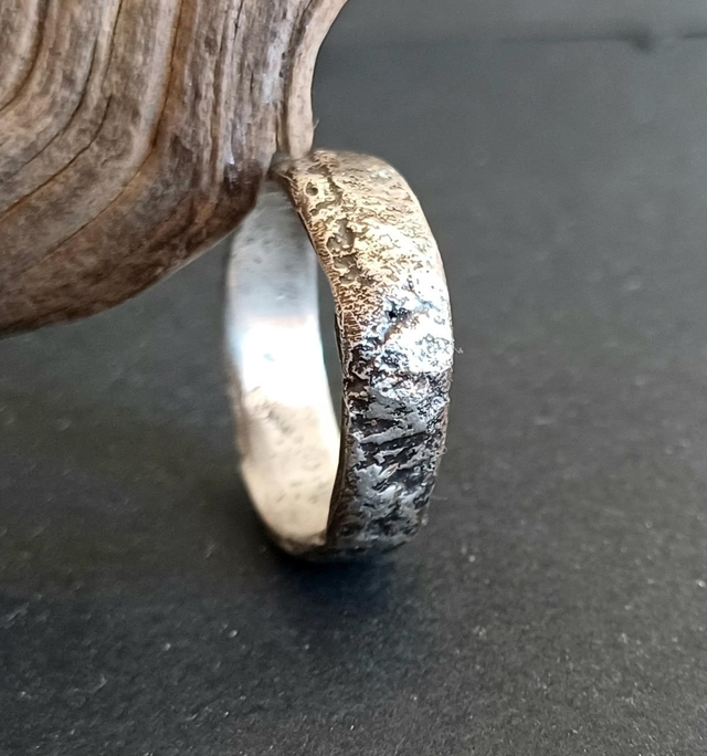 Bague l&#039;Yrregulière