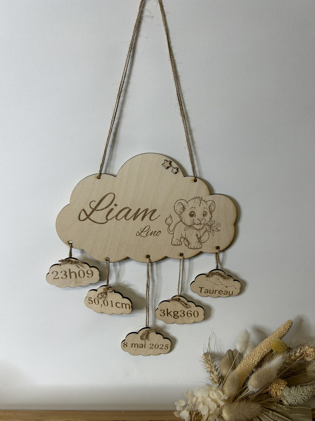Plaque de naissance personnalisée en bois – Modèle  Lionceau” 🦁