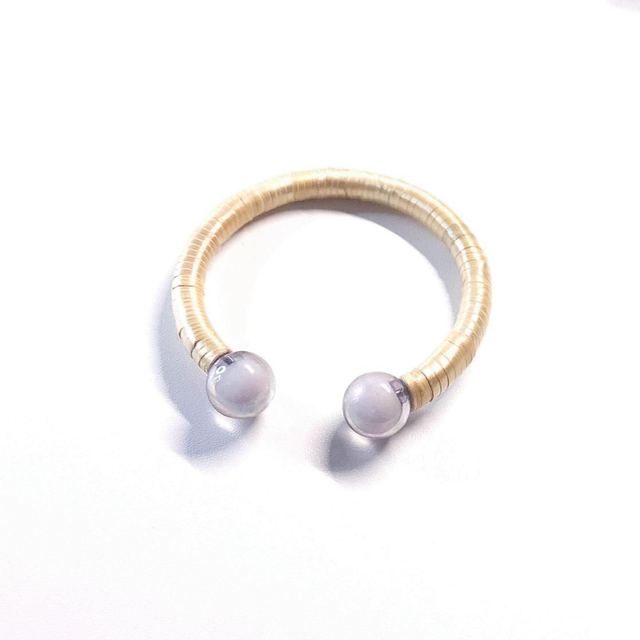 Bracelet Ouvert en seigle- Élégance Ethnique