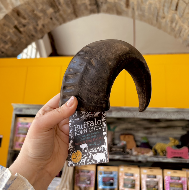 Green &amp; Wild&#039;s Buffalo Chew - Medium