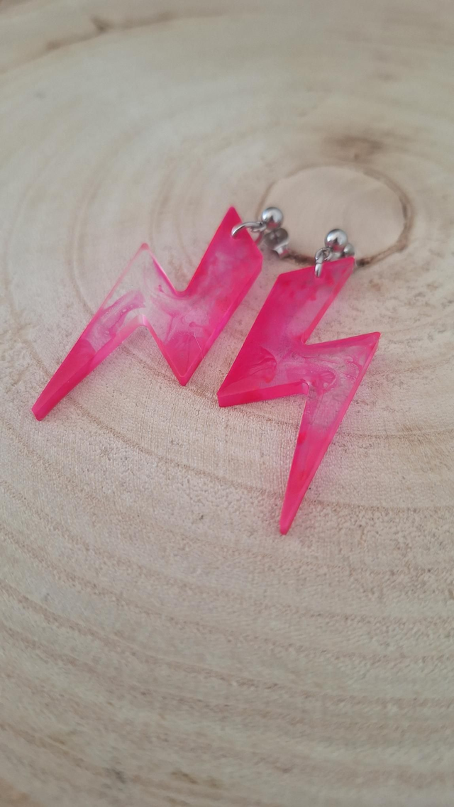 Boucles d'oreilles éclairs roses
