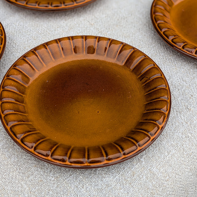 Assiette à dessert vintage camel