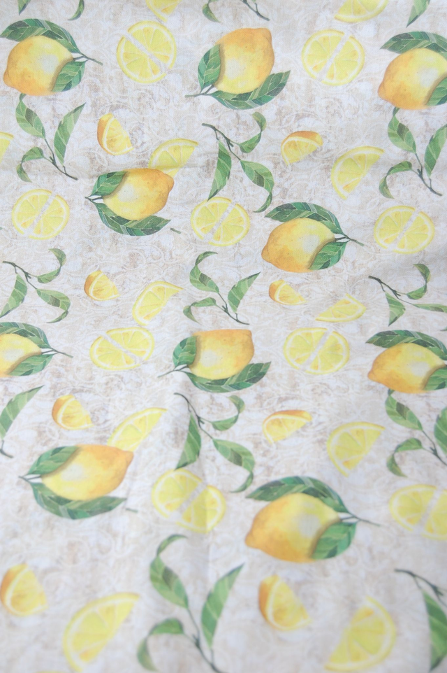 Scampolo di tessuto siciliano con limoni 1x2,40 m misto cotone