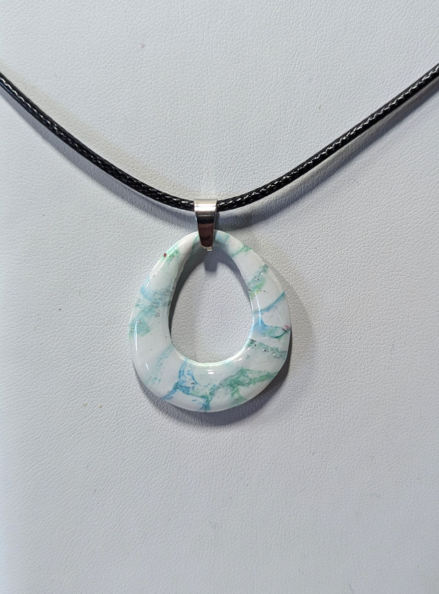 Parure boucles d'oreilles et pendentif Pierre