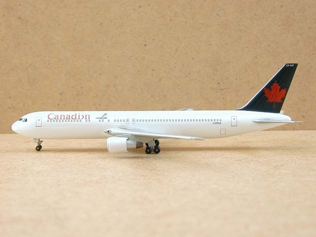 Canadian Airlines / Air Canada B767-375 &quot;Transitional Livery&quot; (C-FPCA), 1:400
