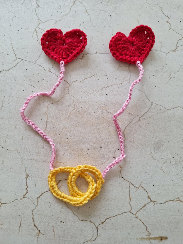 Buchzeichen verliebt verlobt verheiratet 