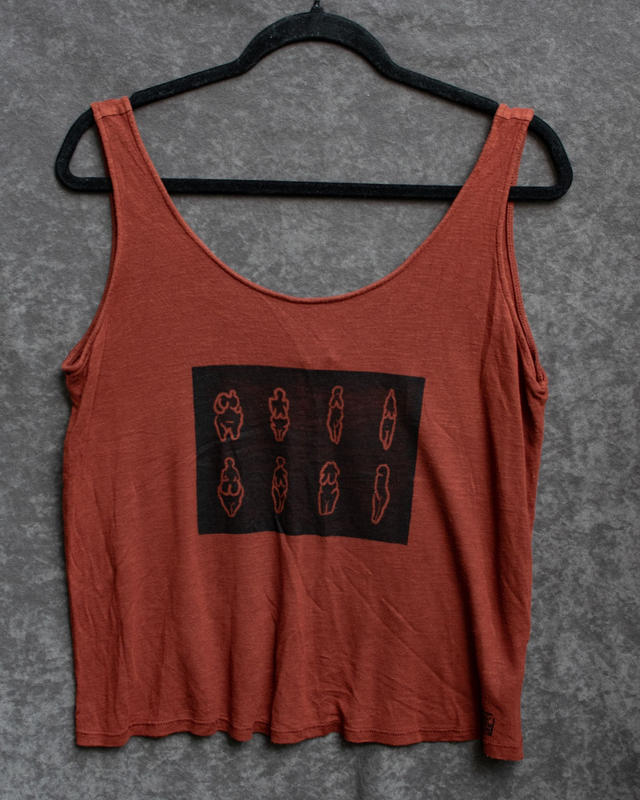 Ceglany top „Venus figurines” / M-L