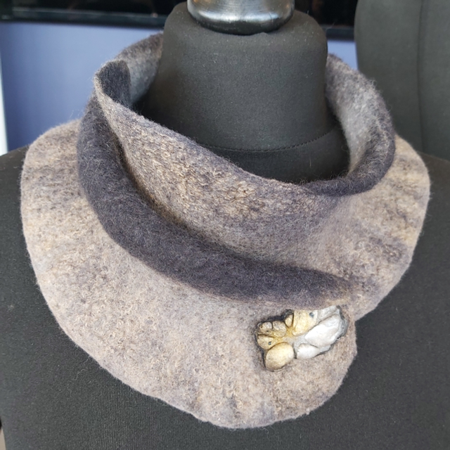 Roll Edge Collar with Brooch Fastener