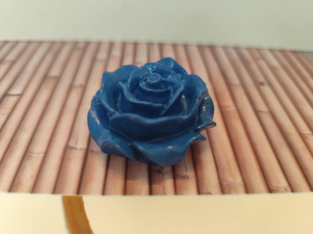Rose bleu