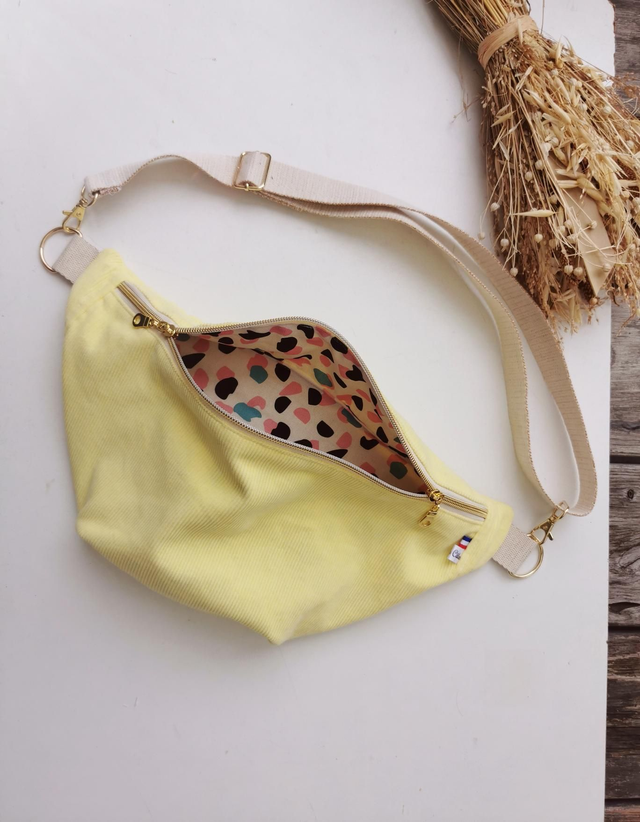 Banane LOUISE velour jaune 