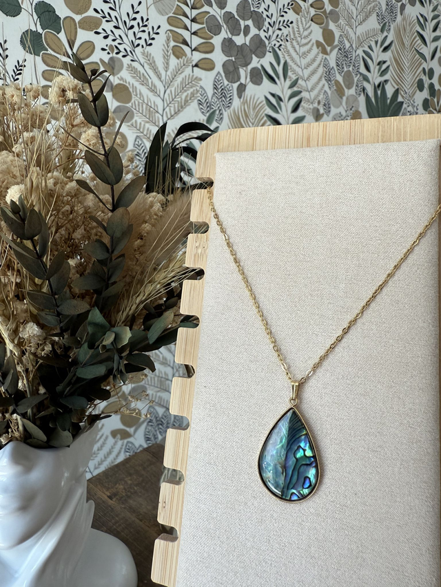 Collier Pendentif en Ormeau &amp; Chaine en Inox couleur dorée