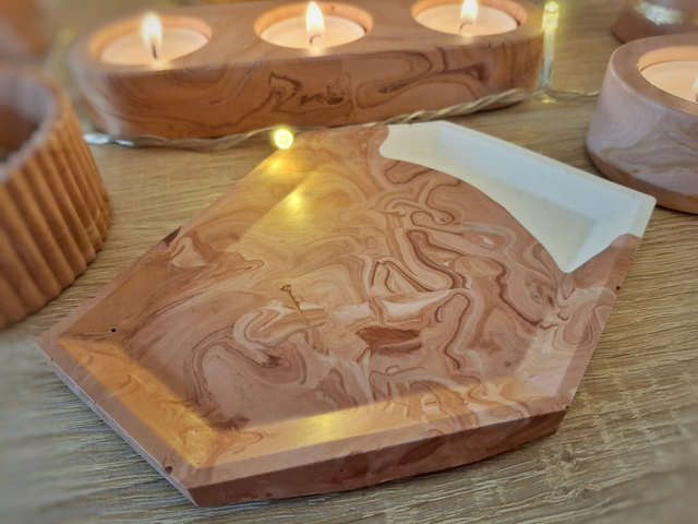 Plat hexagonal asymétrique