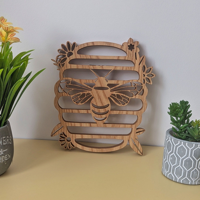 Tableau abeille en châtaignier