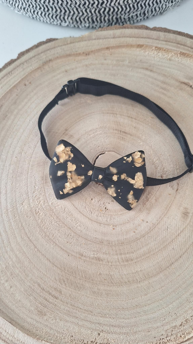 Noeud papillon enfant noir et feuille d'or 