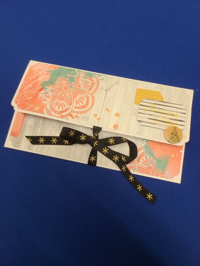 Pochette d'étrennes motif bois 