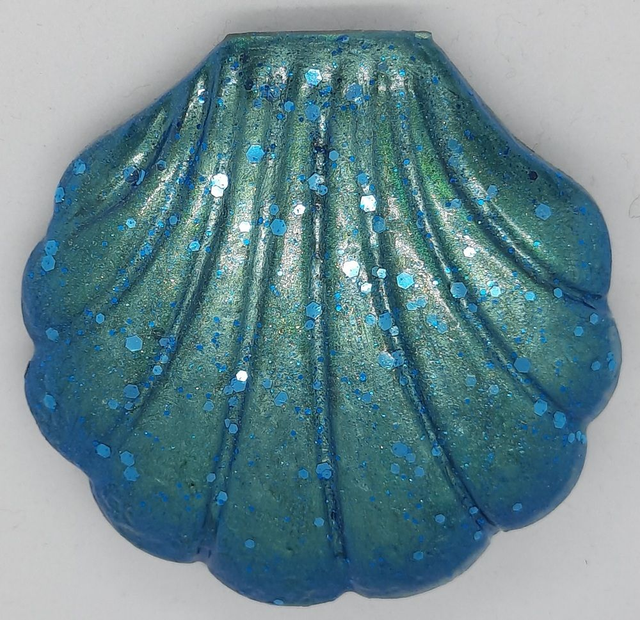 verschillende resin items midi 