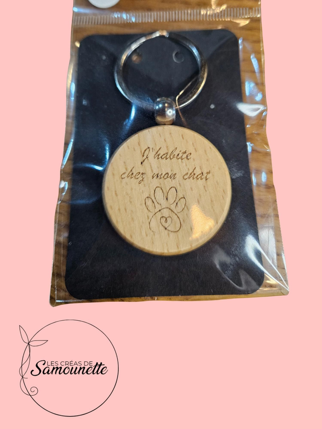 Porte clefs j'habite chez mon chat 