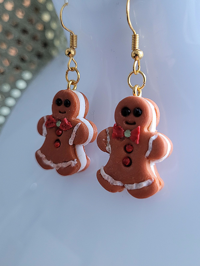 Drop earrings: Gingerbread Cream Sandwich