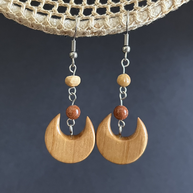 Moonlight, goldstone