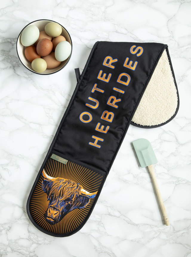 Highland Cow Outer Hebrides Double Oven Gloves