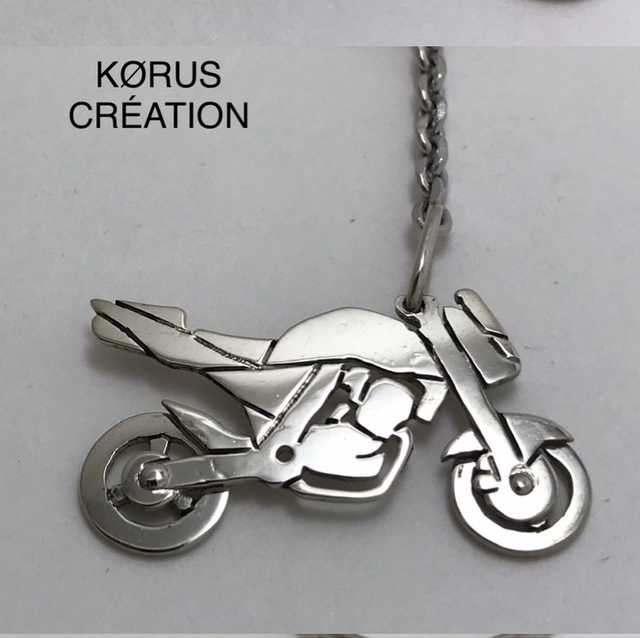 Porte clés Kawasaki Z750 roues articulées 