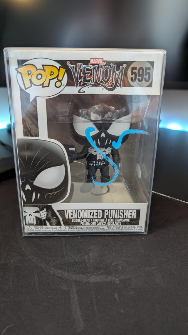 Funko Pop Marvel Venom Venomized Punisher 595 Signed By Jon Bernthal with ACOA 