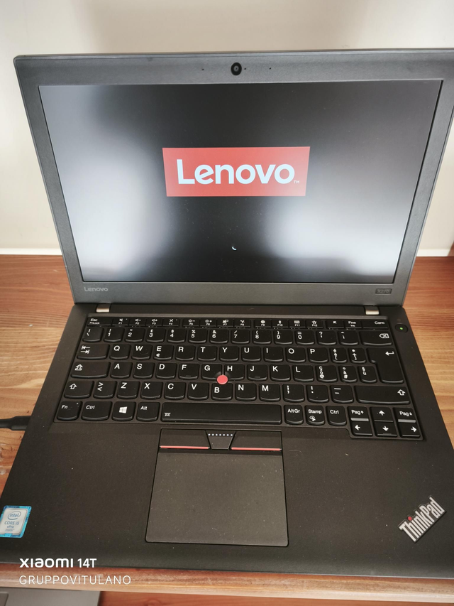 Vendo Lenovo X270 usato - Perfetto per la Produttività!